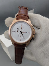 CHRONOGRAPH STRAP WATCH